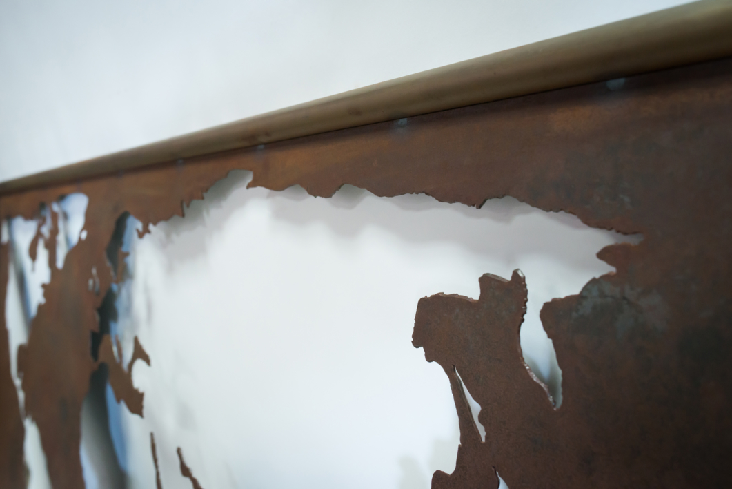 MAPA MUNDI XX | Escultura de pared de María Hervás | Compra arte en Flecha.es