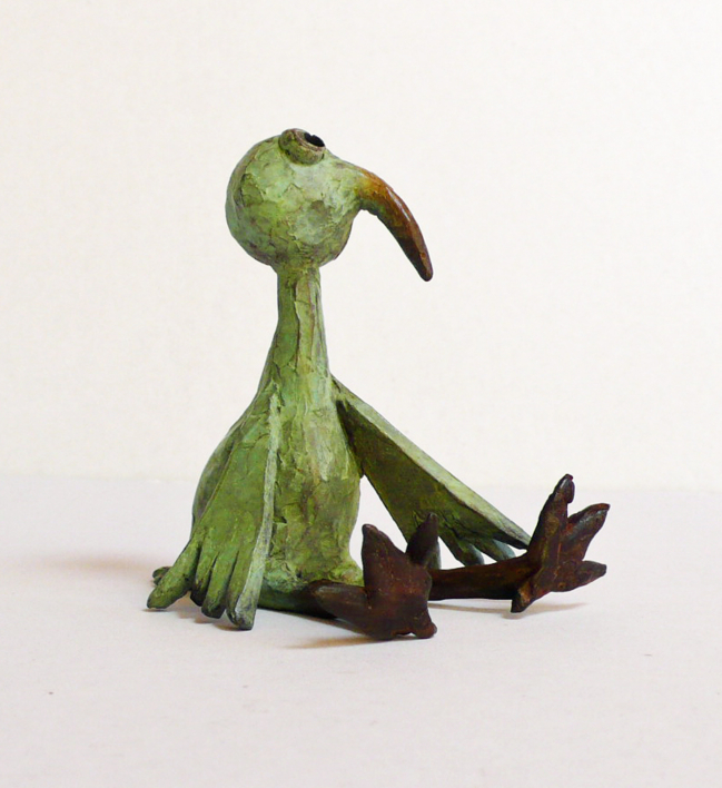Pollito derrengao |Escultura de Ana Valenciano | Compra arte en Flecha.es