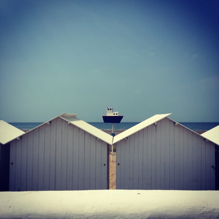 Playa de Normandia |Fotografía de Nicolas Helly | Compra arte en Flecha.es