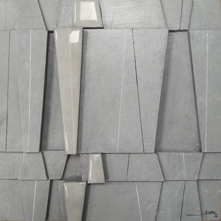 PARTICULAS GRIS CLARO |Escultura de pared de JUAN NIUBO | Compra arte en Flecha.es