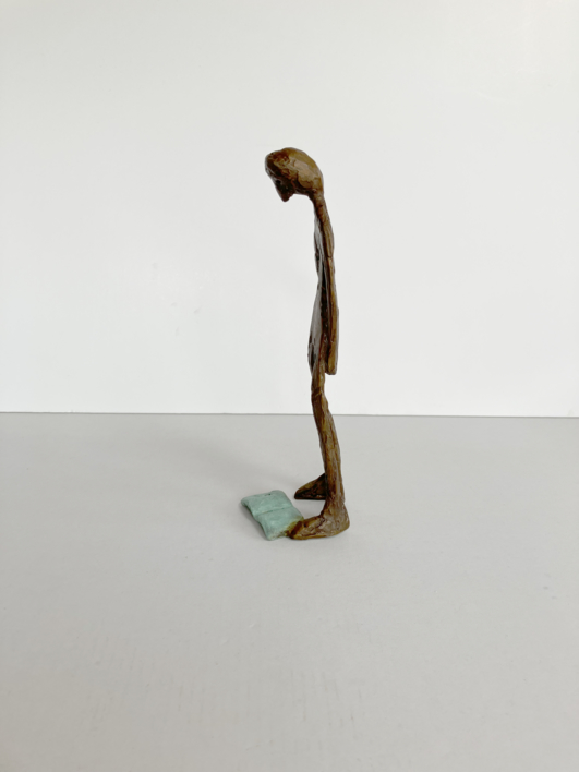 Vista cansada | Escultura de Ana Valenciano | Compra arte en Flecha.es