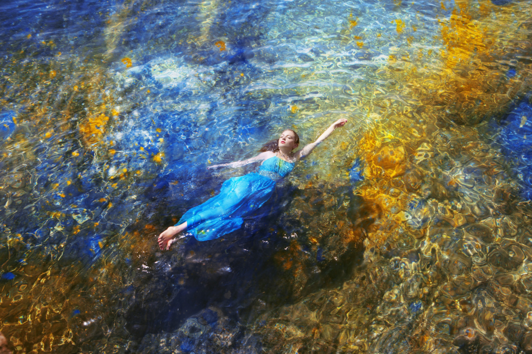 Mermaid in Ibiza VI |Fotografía de Viet Ha Tran | Compra arte en Flecha.es