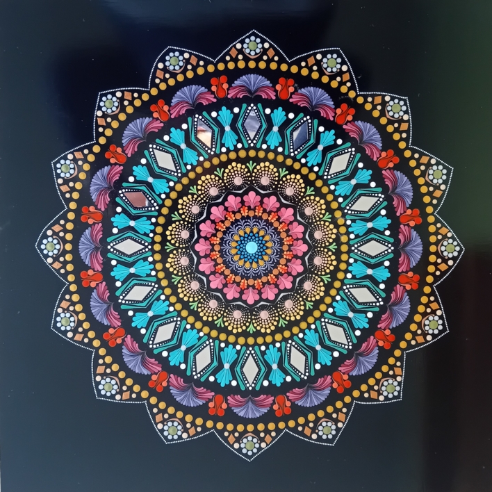 Mandala con espejos | Pintura de María de la O Sevillano Asensio | Compra arte en Flecha.es