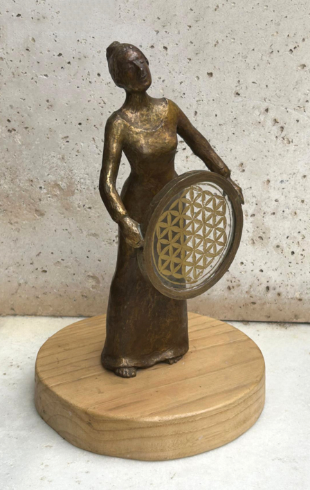 La flor de la vida | Escultura de Carmen Varela | Compra arte en Flecha.es