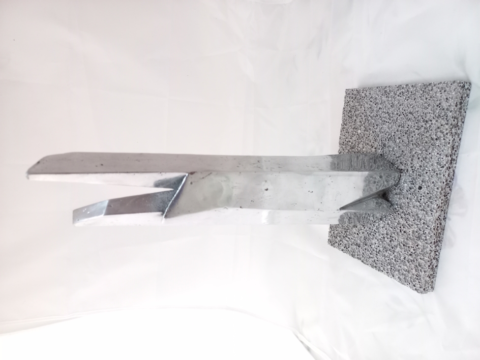 Torre plegada |Escultura de Pablo Urruti | Compra arte en Flecha.es