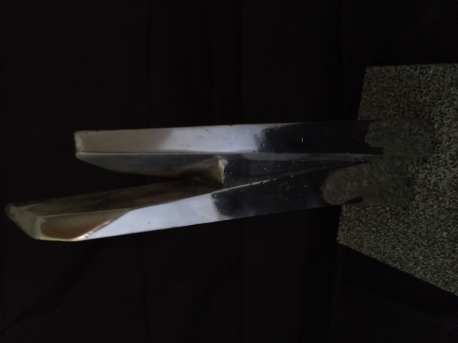 Torre plegada | Escultura de Pablo Urruti | Compra arte en Flecha.es