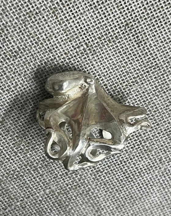 Anillo Pulpo Cheli | Escultura de Loiz Jewelry | Compra arte en Flecha.es