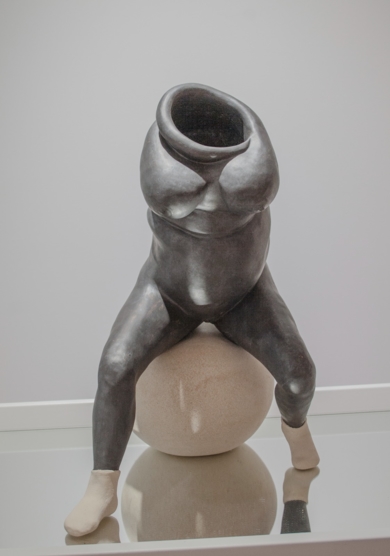 La embarazada|EsculturadeSimone Muis| Compra arte en Flecha.es