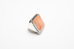 Anillo de plata 950 y Spóndylus cuadrado | Joyería de Ester Ventura | Compra arte en Flecha.es
