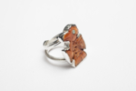 Anillo de plata 950 y ave de Spóndylus | Joyería de Ester Ventura | Compra arte en Flecha.es